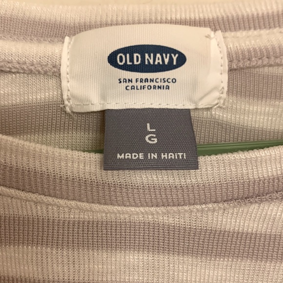 Old Navy Long Top with side slits - Picture 2 of 8